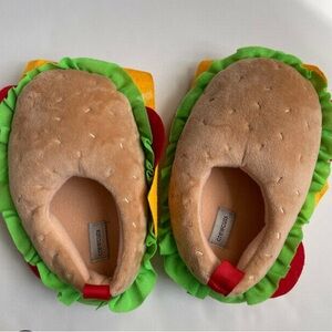 J. Crew crewcuts kids cheeseburger slippers size K 3